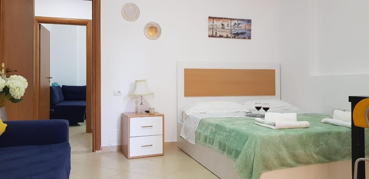 Mario Apartments 1 - Vlorë Buitenkant foto