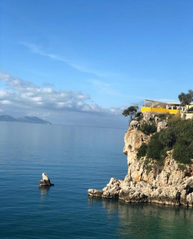 Mario Apartments 1 - Vlorë Buitenkant foto