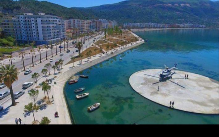 Mario Apartments 1 - Vlorë Buitenkant foto