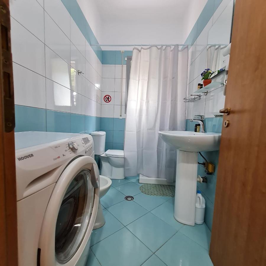 Mario Apartments 1 - Vlorë Buitenkant foto