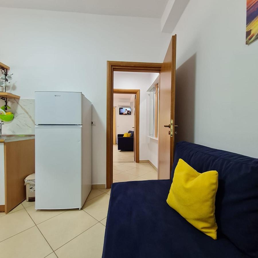 Mario Apartments 1 - Vlorë Buitenkant foto