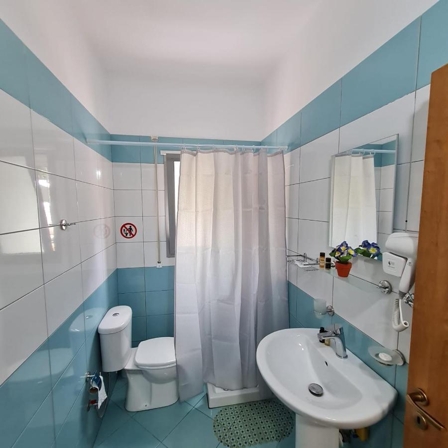 Mario Apartments 1 - Vlorë Buitenkant foto