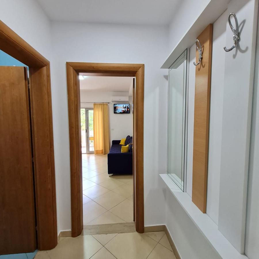 Mario Apartments 1 - Vlorë Buitenkant foto